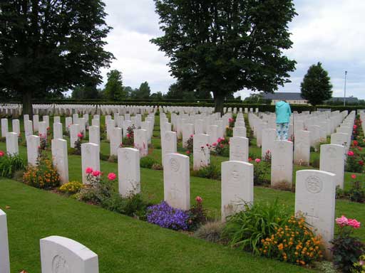 Bayeux is the home of the British military cemetary containing the graves of 4144 Commonwealth soldiers who died during WWII. 338 are unidentified and 505 are of other nationalities, mostly German.