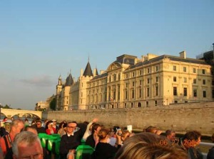 Sites from the boat ride on the Seine.